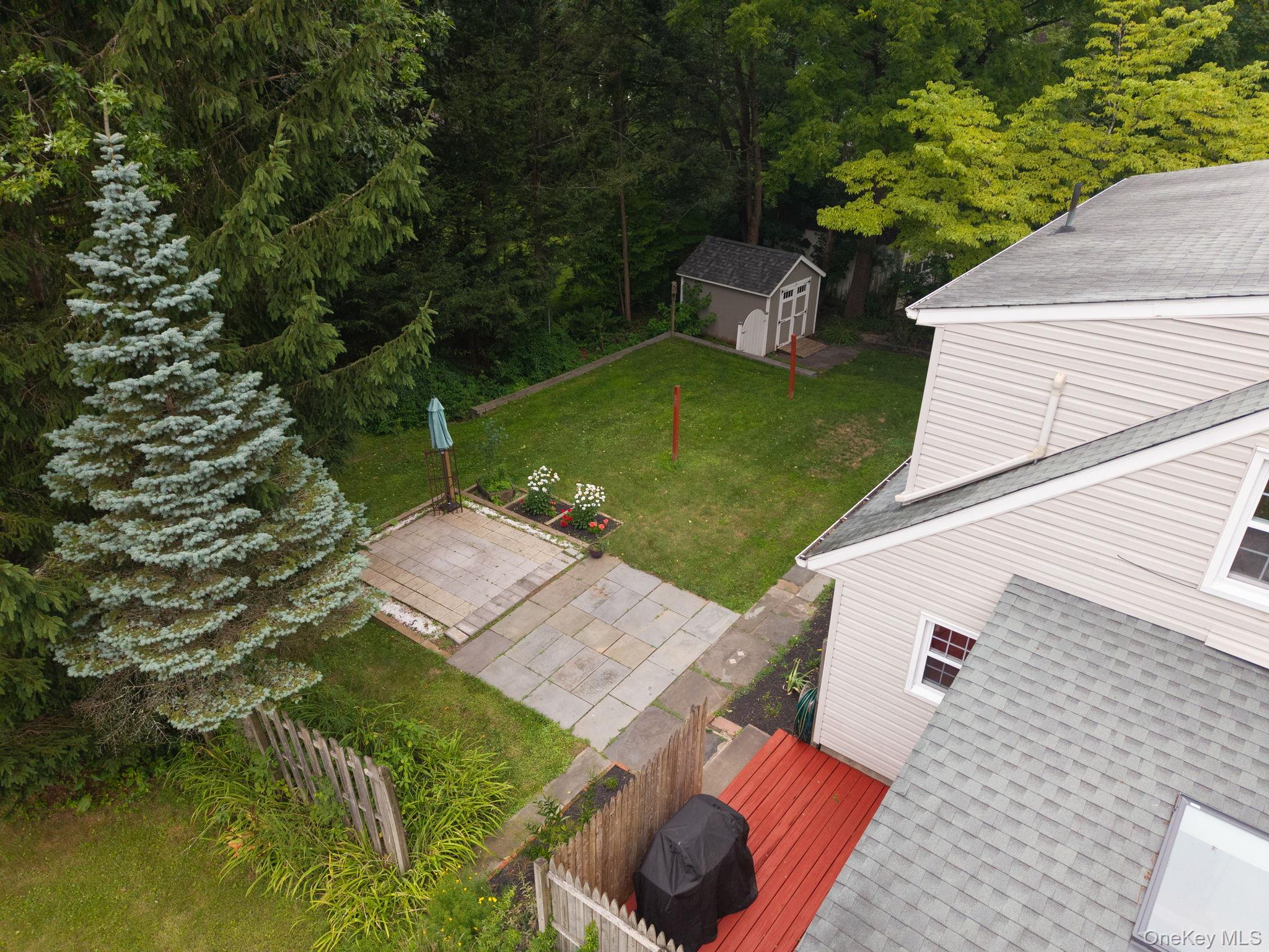 128 Rosa Lane Property Photo 5