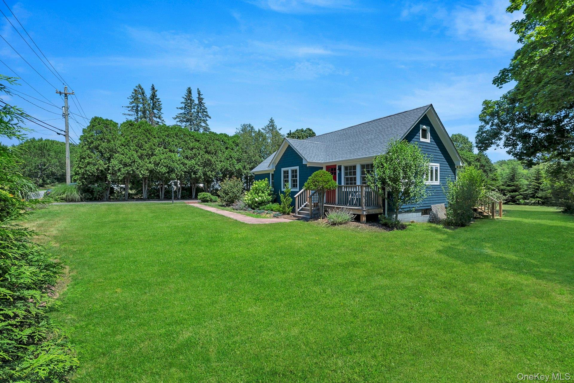 1825 Main Bayview Road Property Photo 3