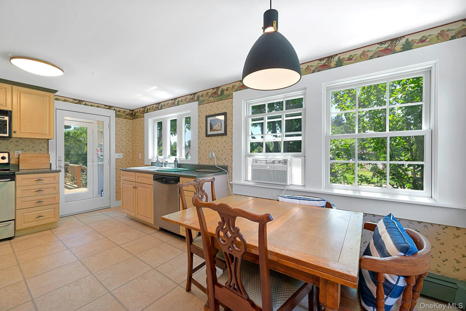 1825 Main Bayview Road Property Photo 9