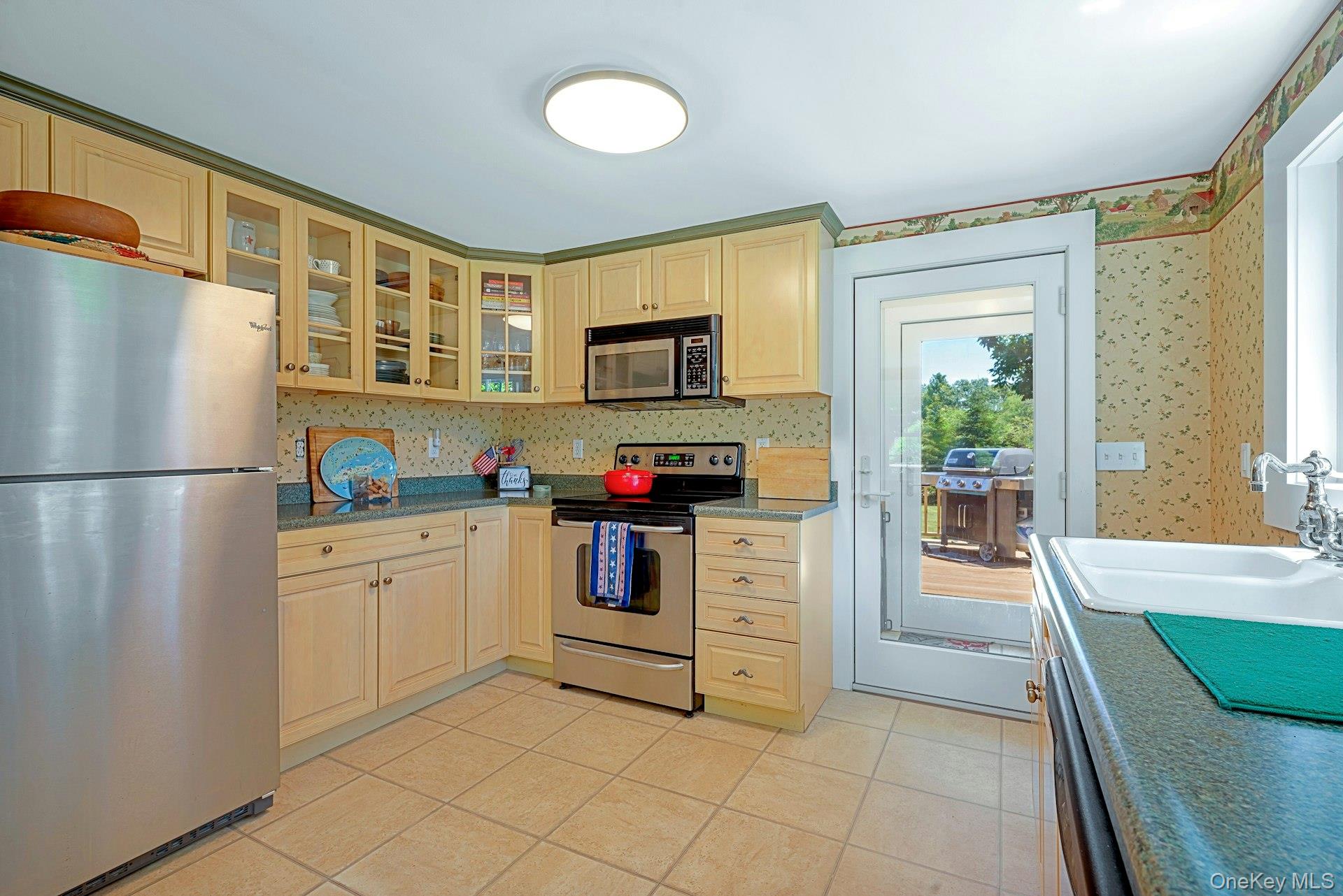 1825 Main Bayview Road Property Photo 10