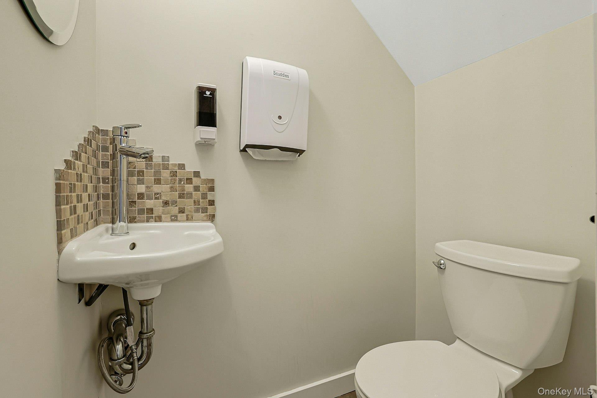 817 Chestnut Ridge Road Property Photo 32