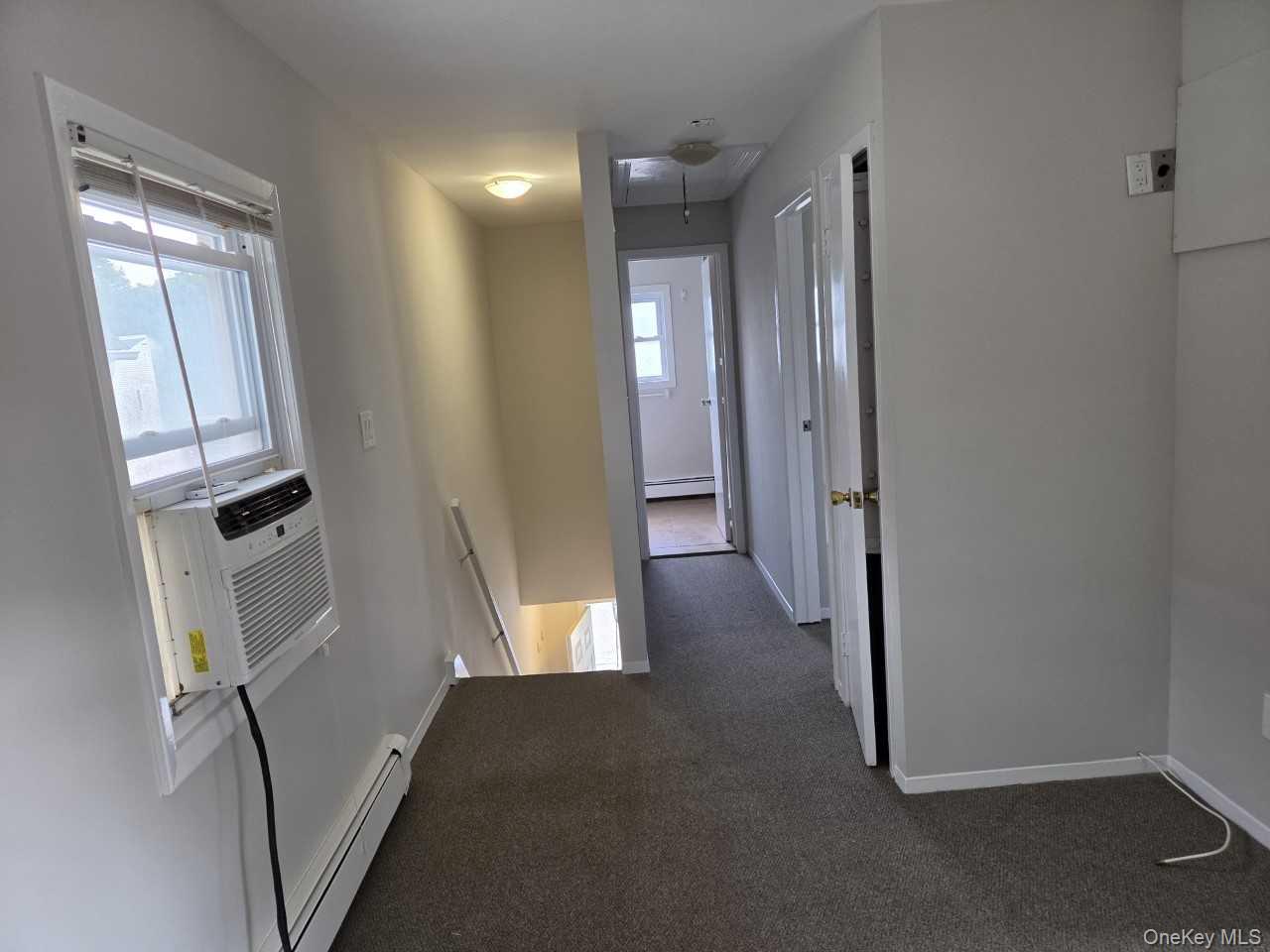 140 N Forest Avenue 2nd Floor Property Photo 6