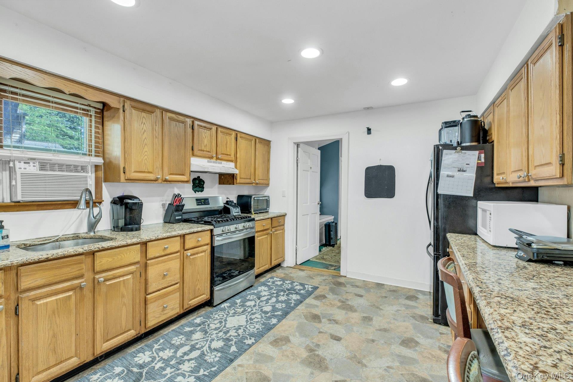 11 Wood Avenue Property Photo 9