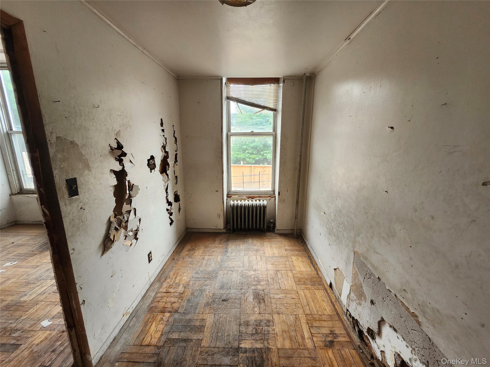 689 Greene Avenue Property Photo 15