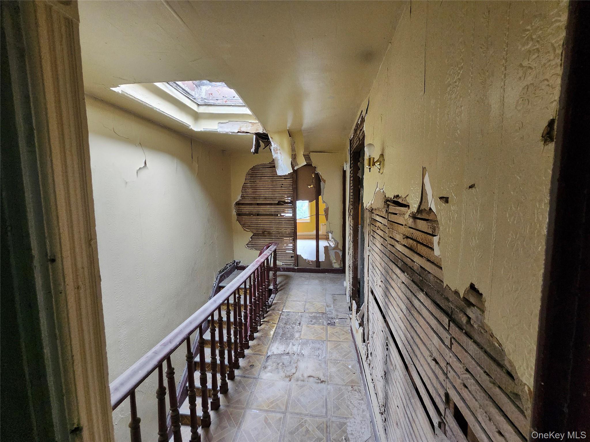 689 Greene Avenue Property Photo 19