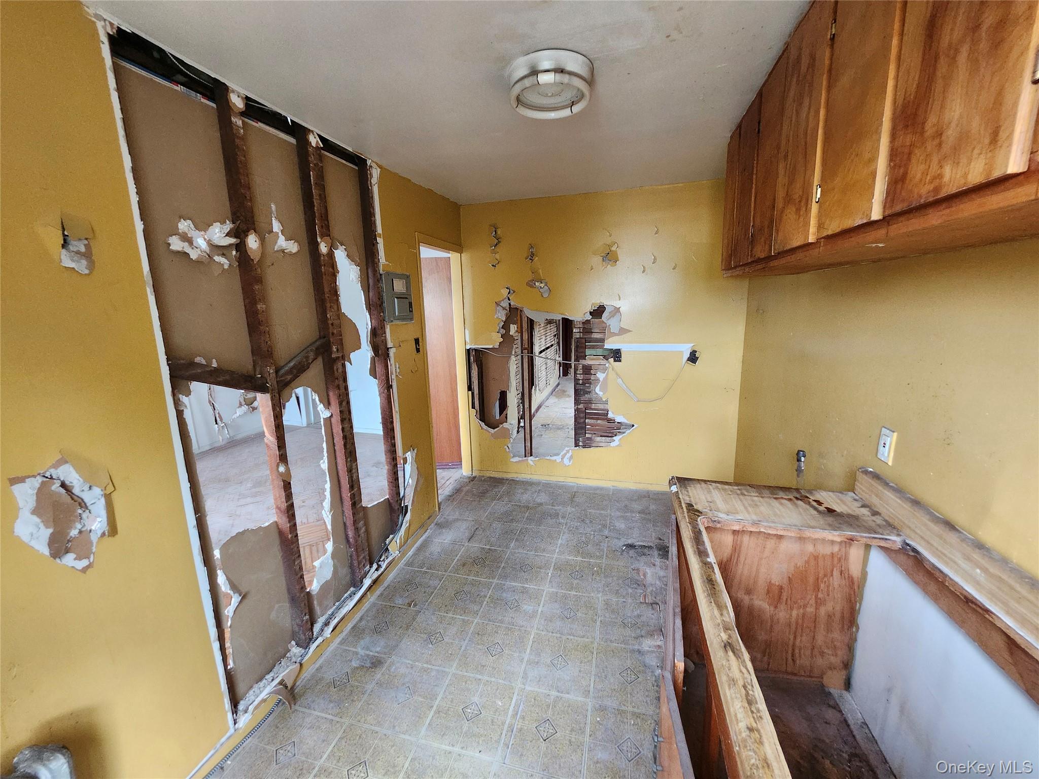 689 Greene Avenue Property Photo 22
