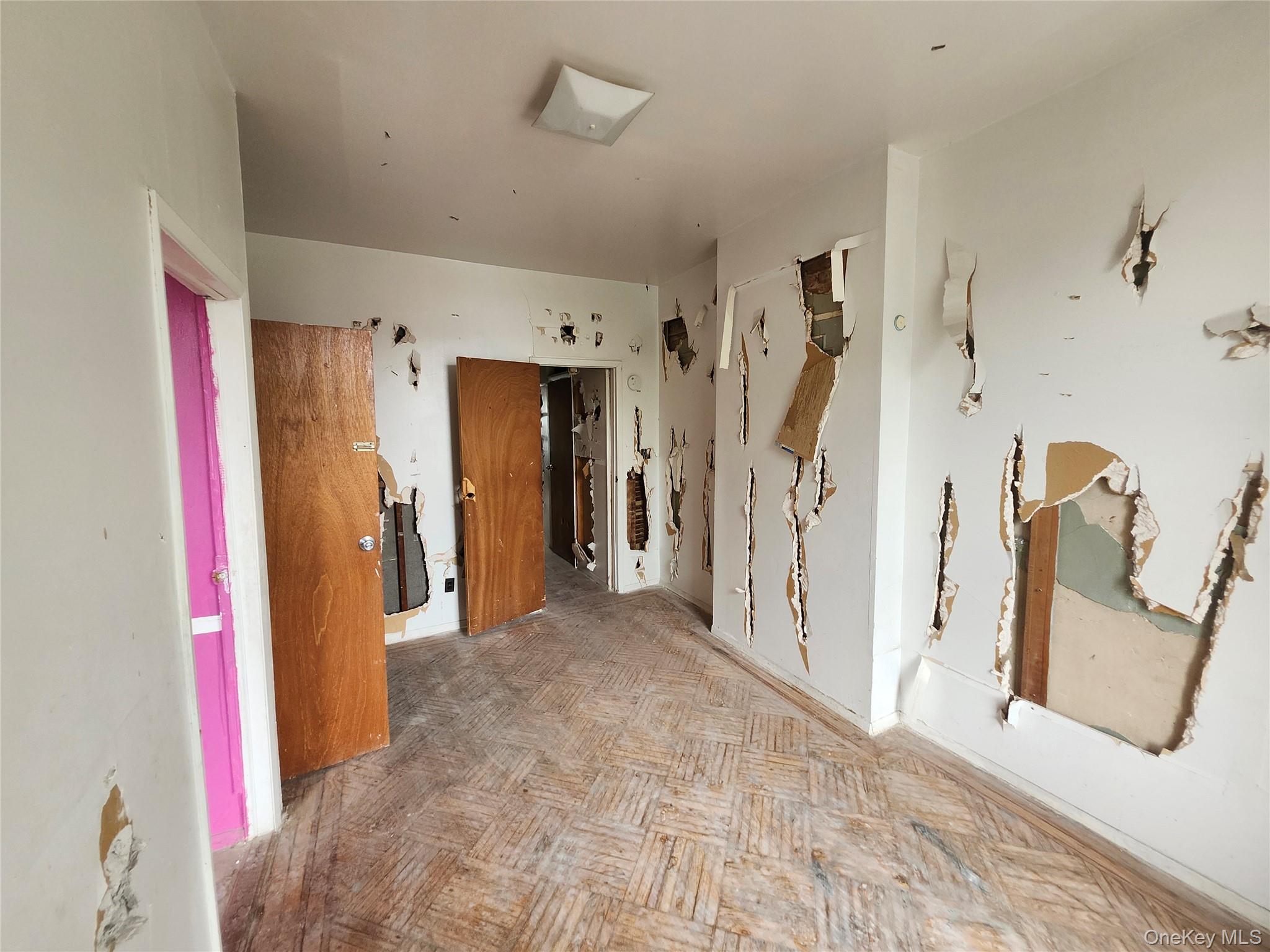 689 Greene Avenue Property Photo 25