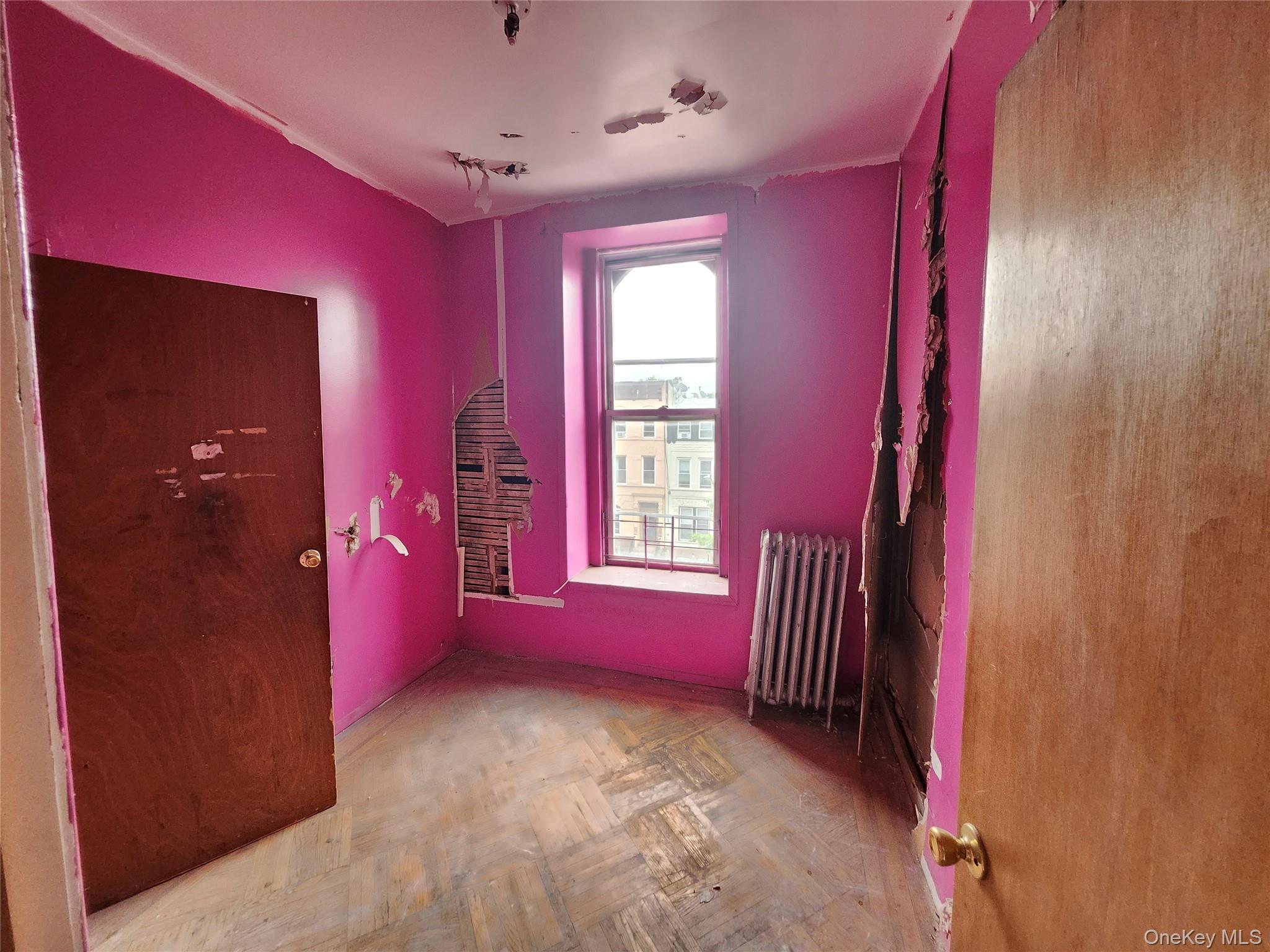 689 Greene Avenue Property Photo 27