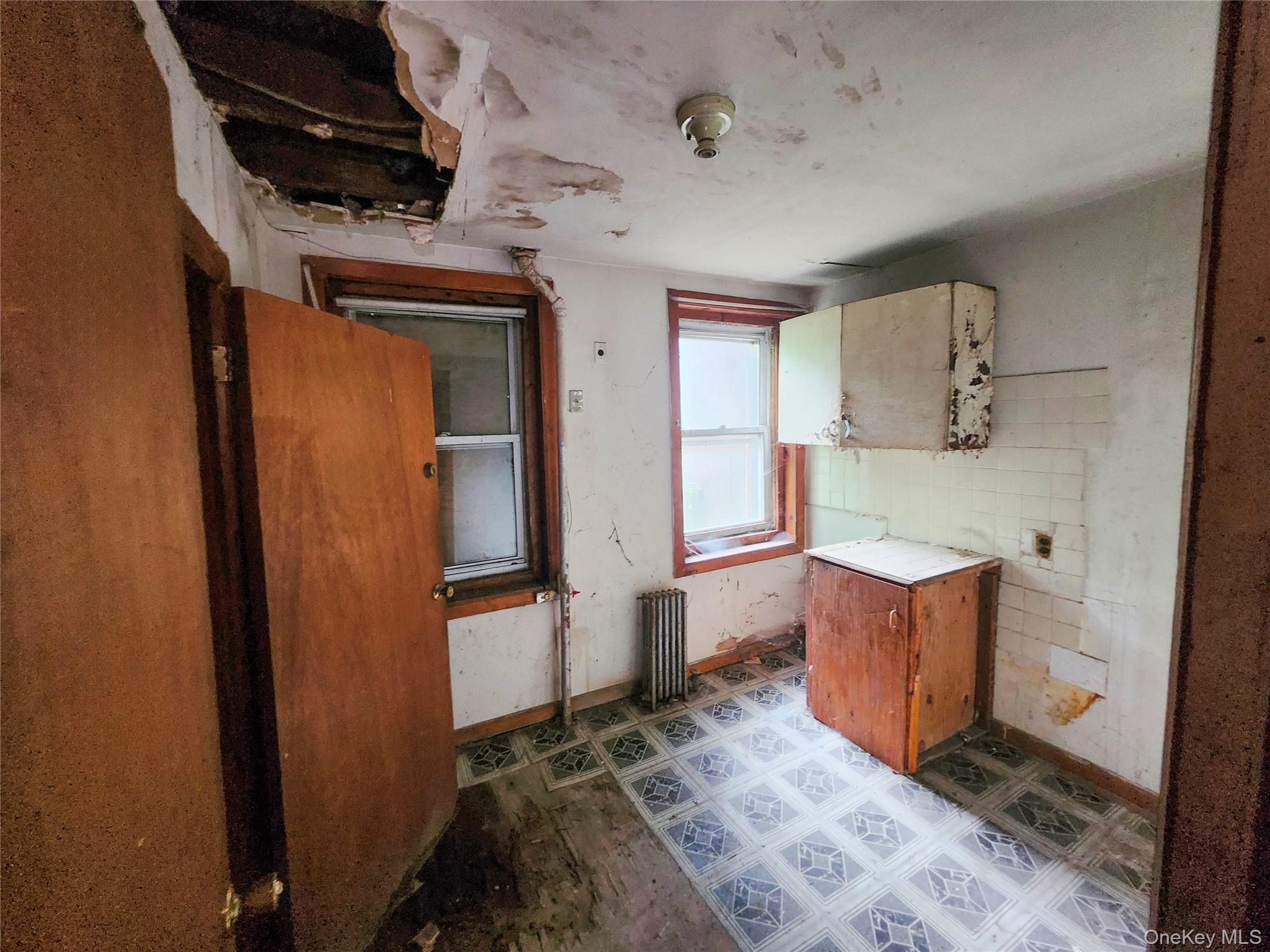689 Greene Avenue Property Photo 31
