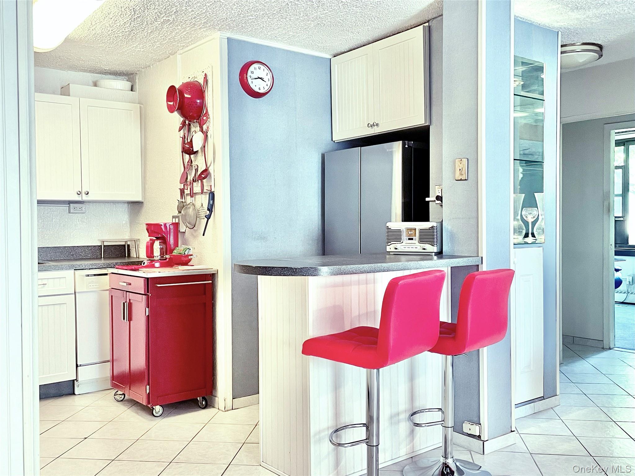10-10 166 Street 3a Property Photo 6
