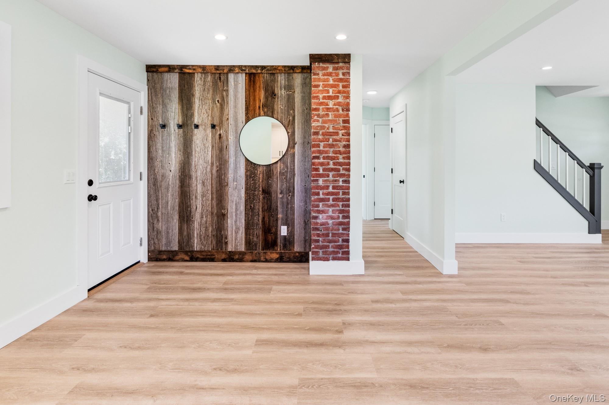 90 Sunrise Avenue Property Photo 16