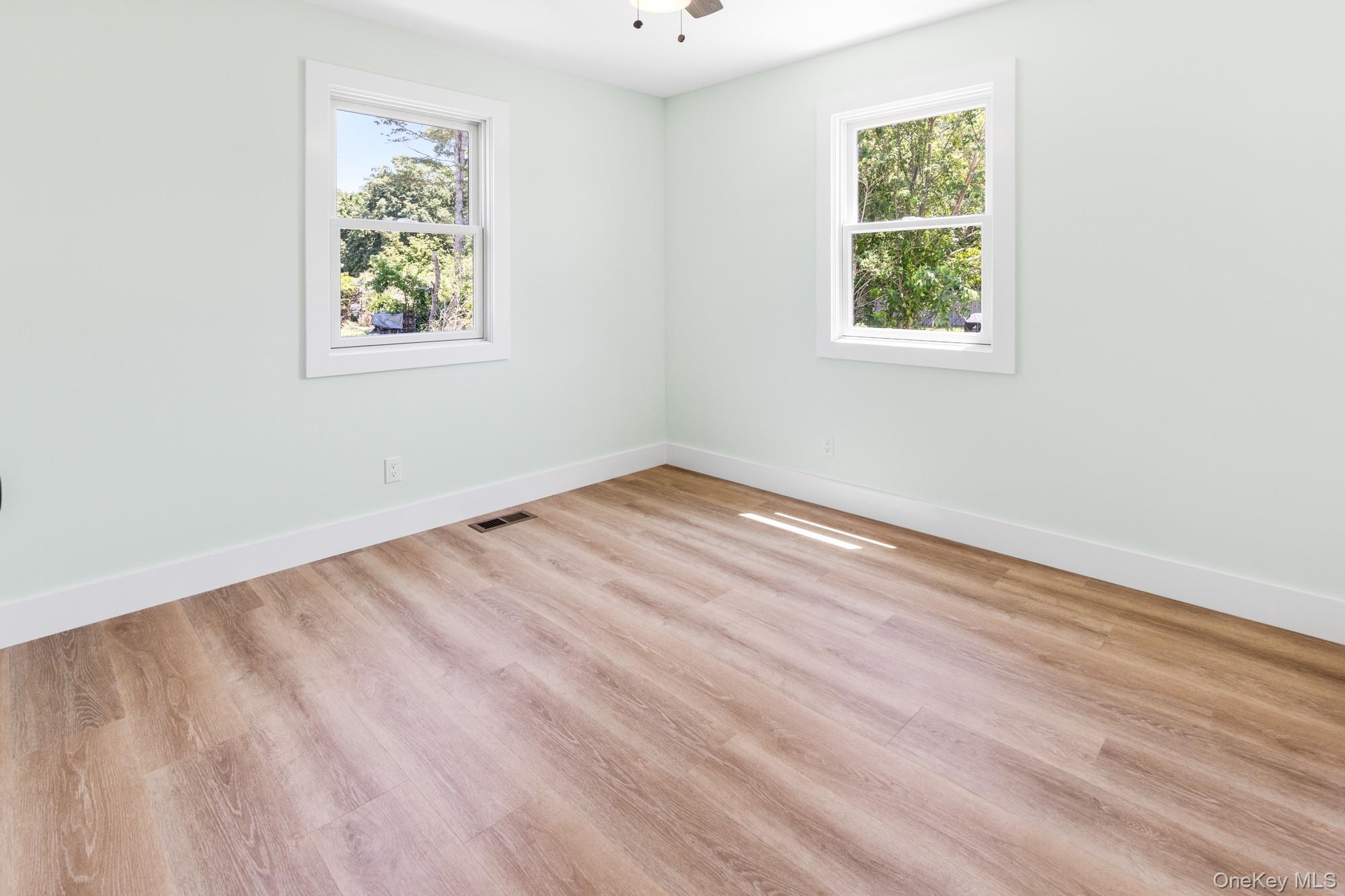 90 Sunrise Avenue Property Photo 19