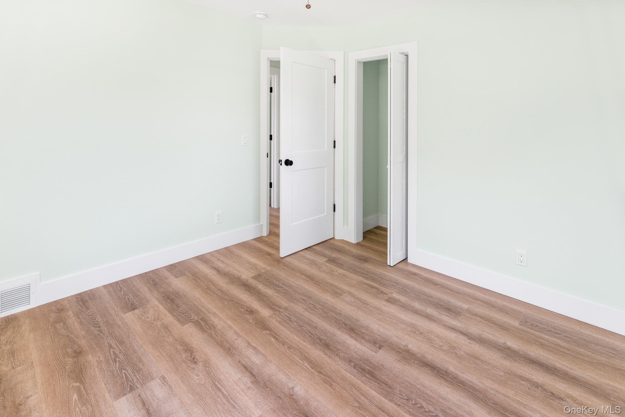 90 Sunrise Avenue Property Photo 20