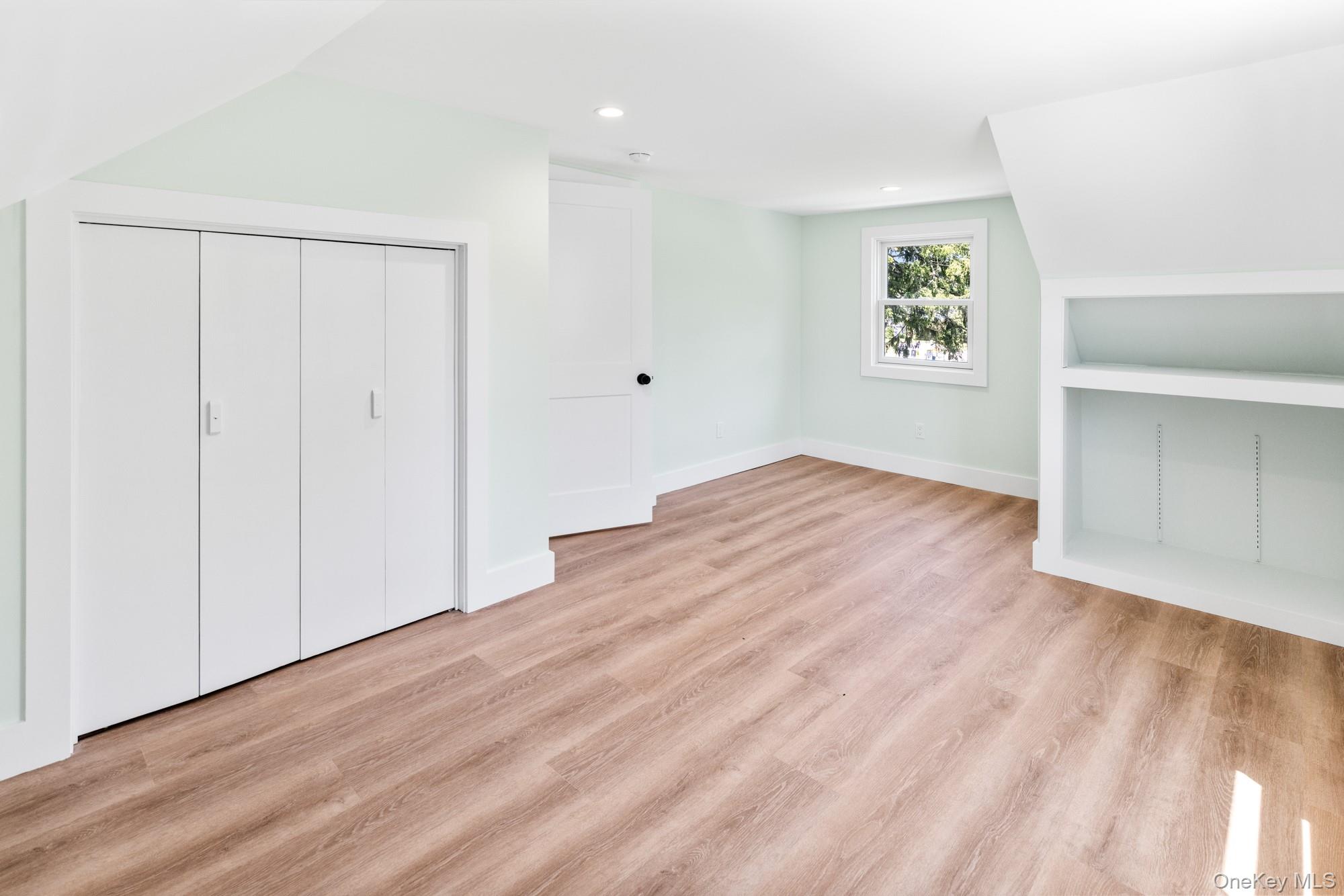 90 Sunrise Avenue Property Photo 24