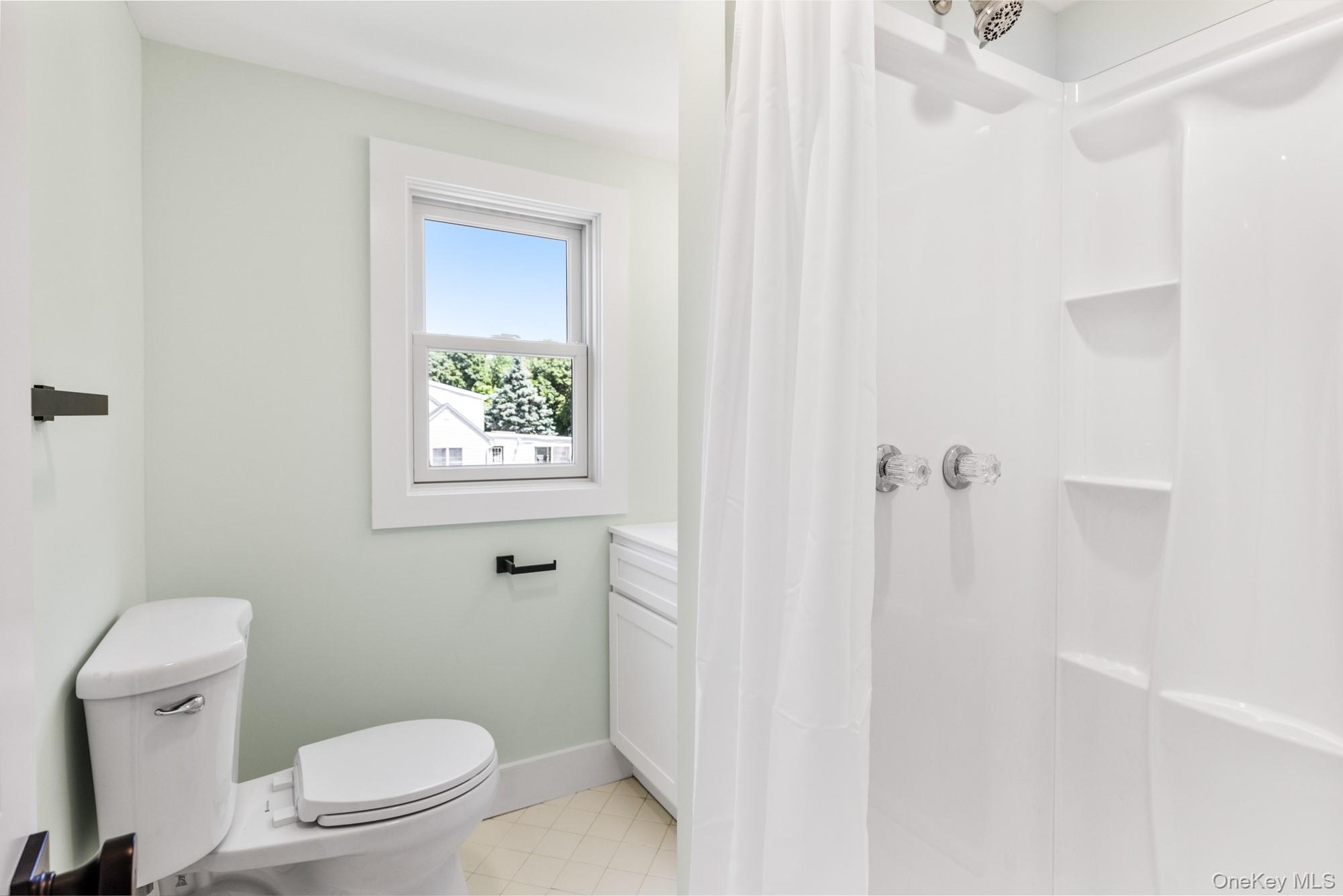 90 Sunrise Avenue Property Photo 28