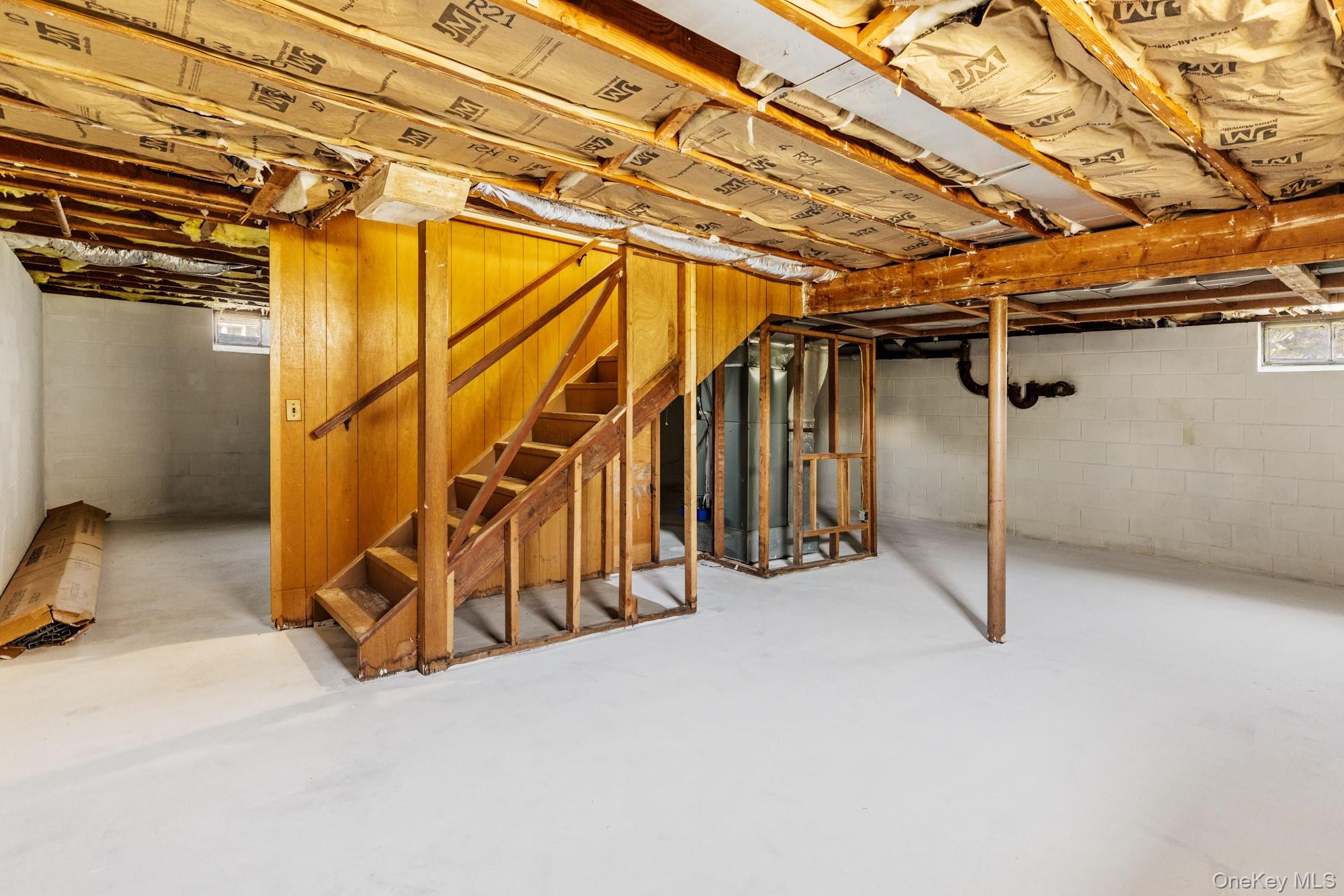90 Sunrise Avenue Property Photo 33