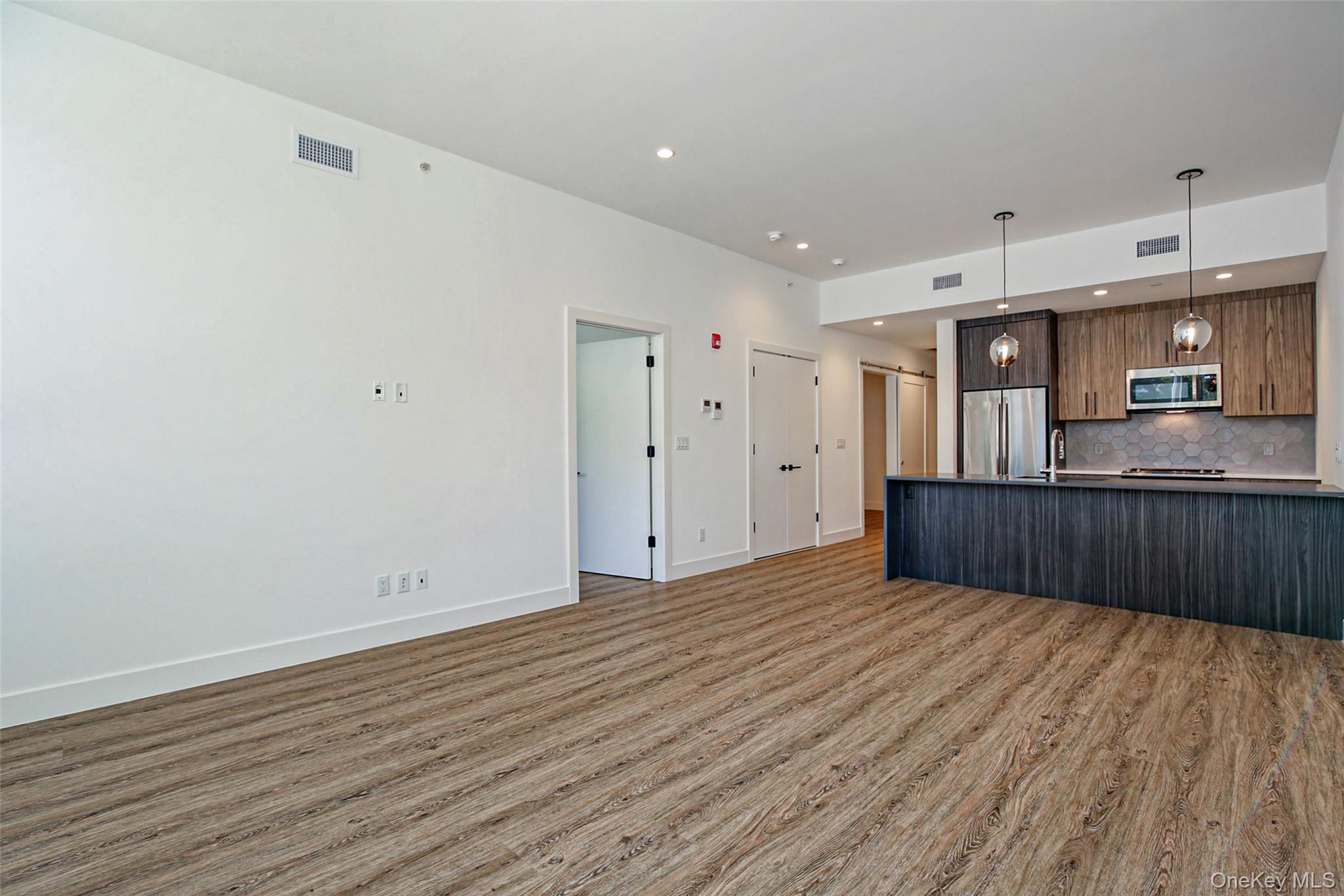 39 Washington Avenue 202 Property Photo 7