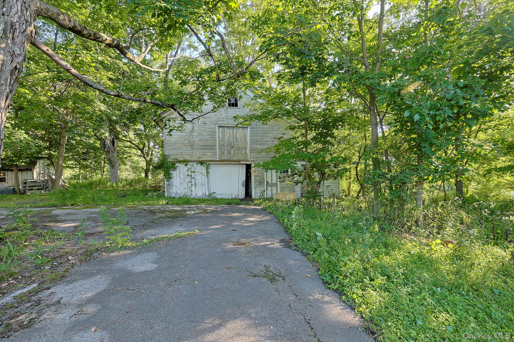 53 E Main Street Property Photo 3