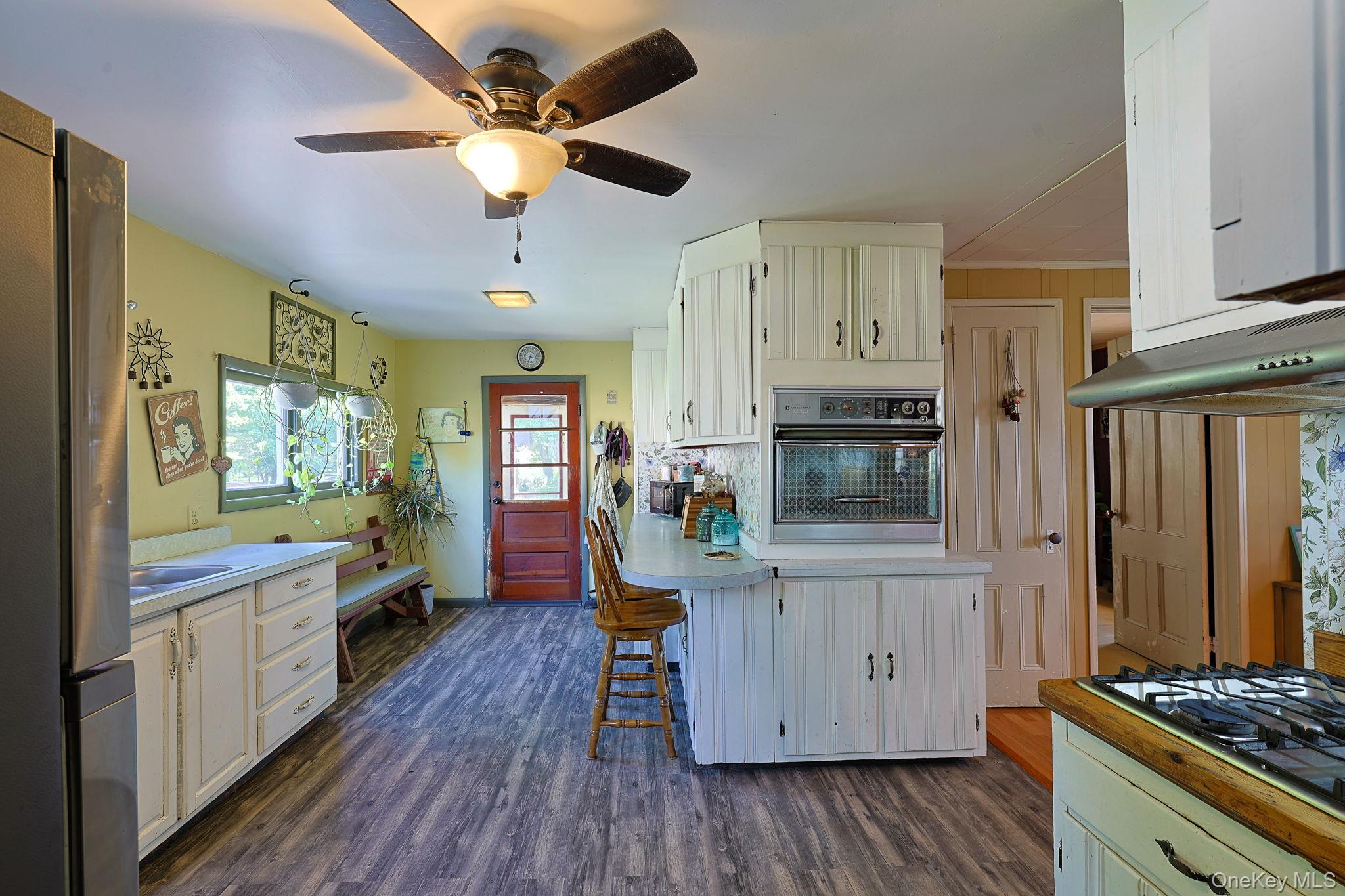 53 E Main Street Property Photo 8