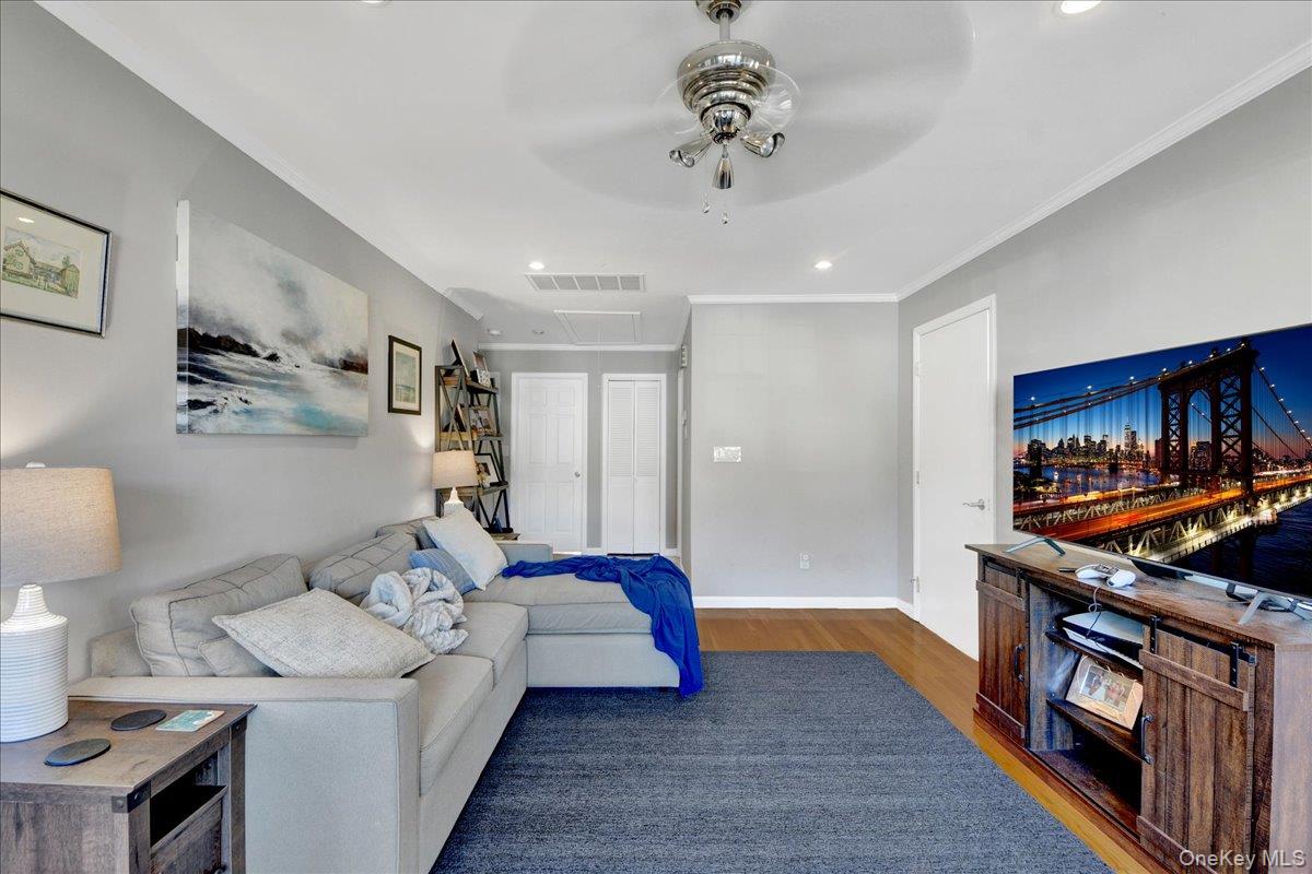 19 Storey Lane Property Photo 10