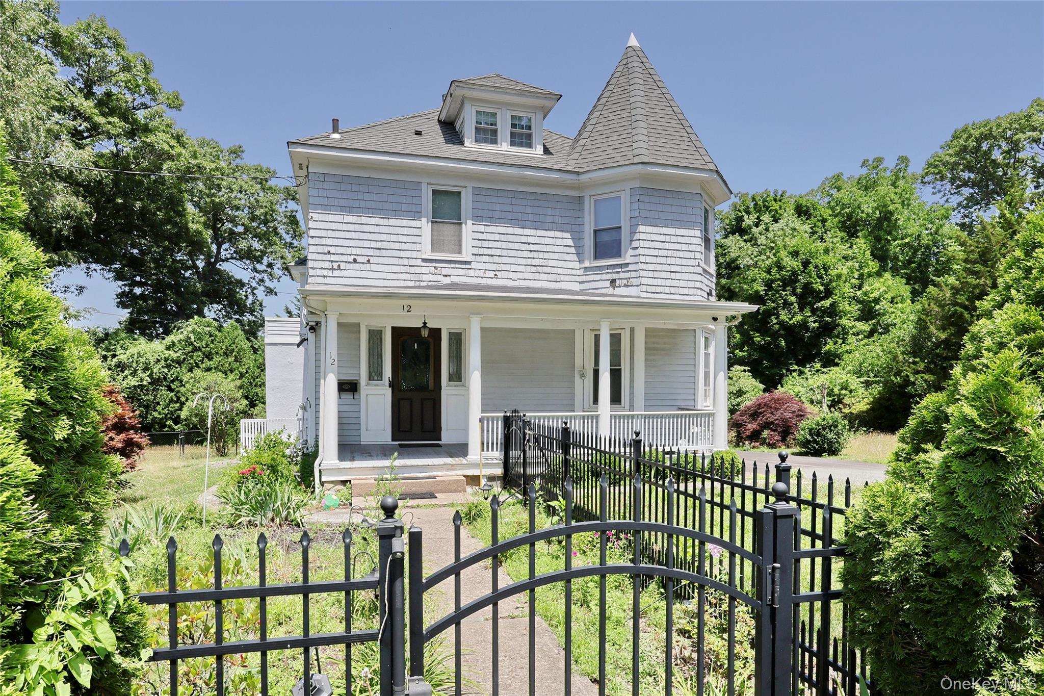 12 Pacific Avenue Property Photo 6
