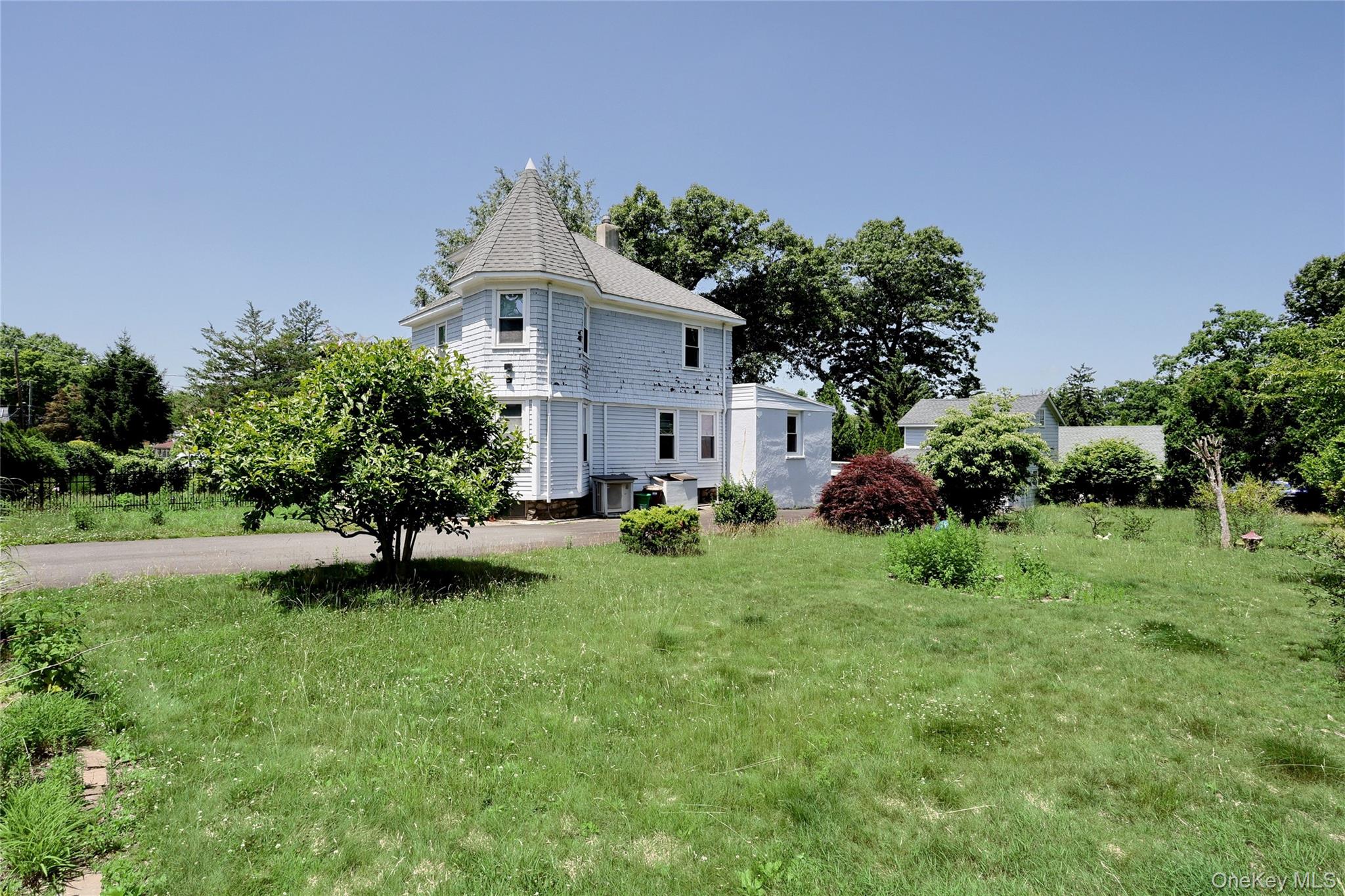 12 Pacific Avenue Property Photo 28