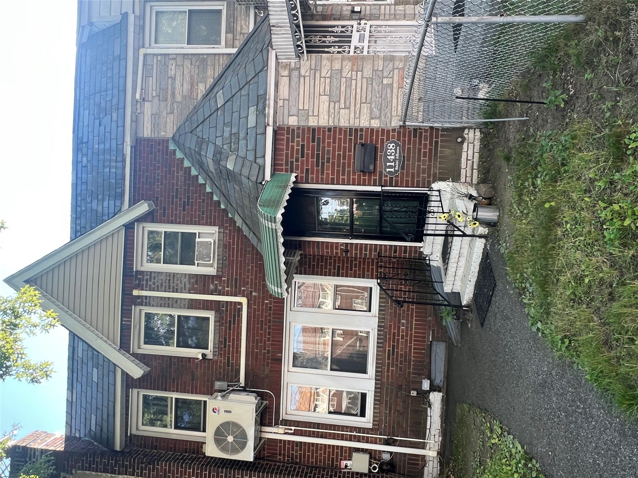 11438 198th Street Property Photo 1