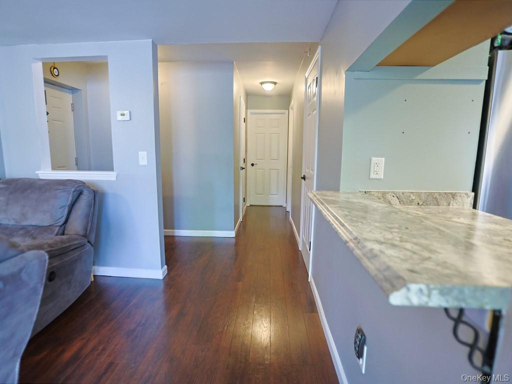 10 Lexington Hill Property Photo 3