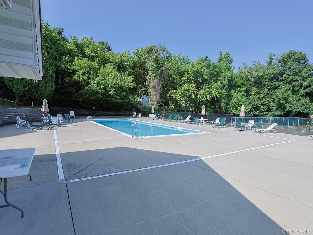 10 Lexington Hill Property Photo 26