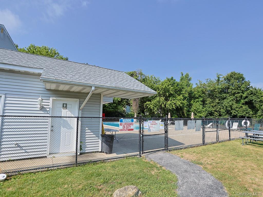 10 Lexington Hill Property Photo 30
