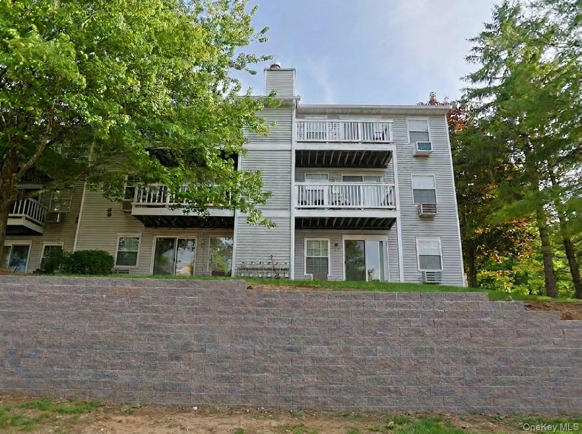 10 Lexington Hill Property Photo 36