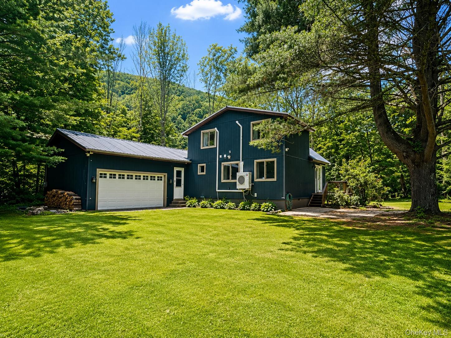 284 Mountain Pass Property Photo 3