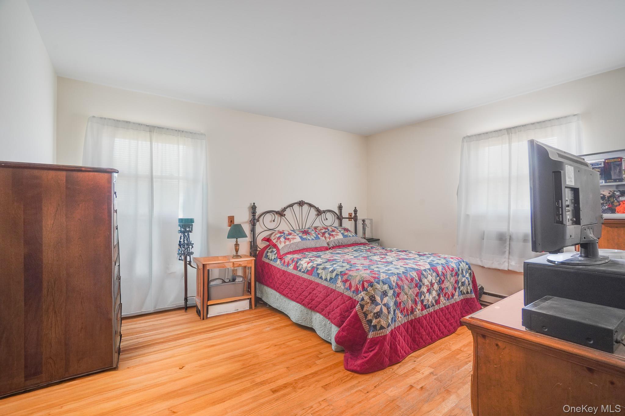 12 Golden Way Property Photo 9