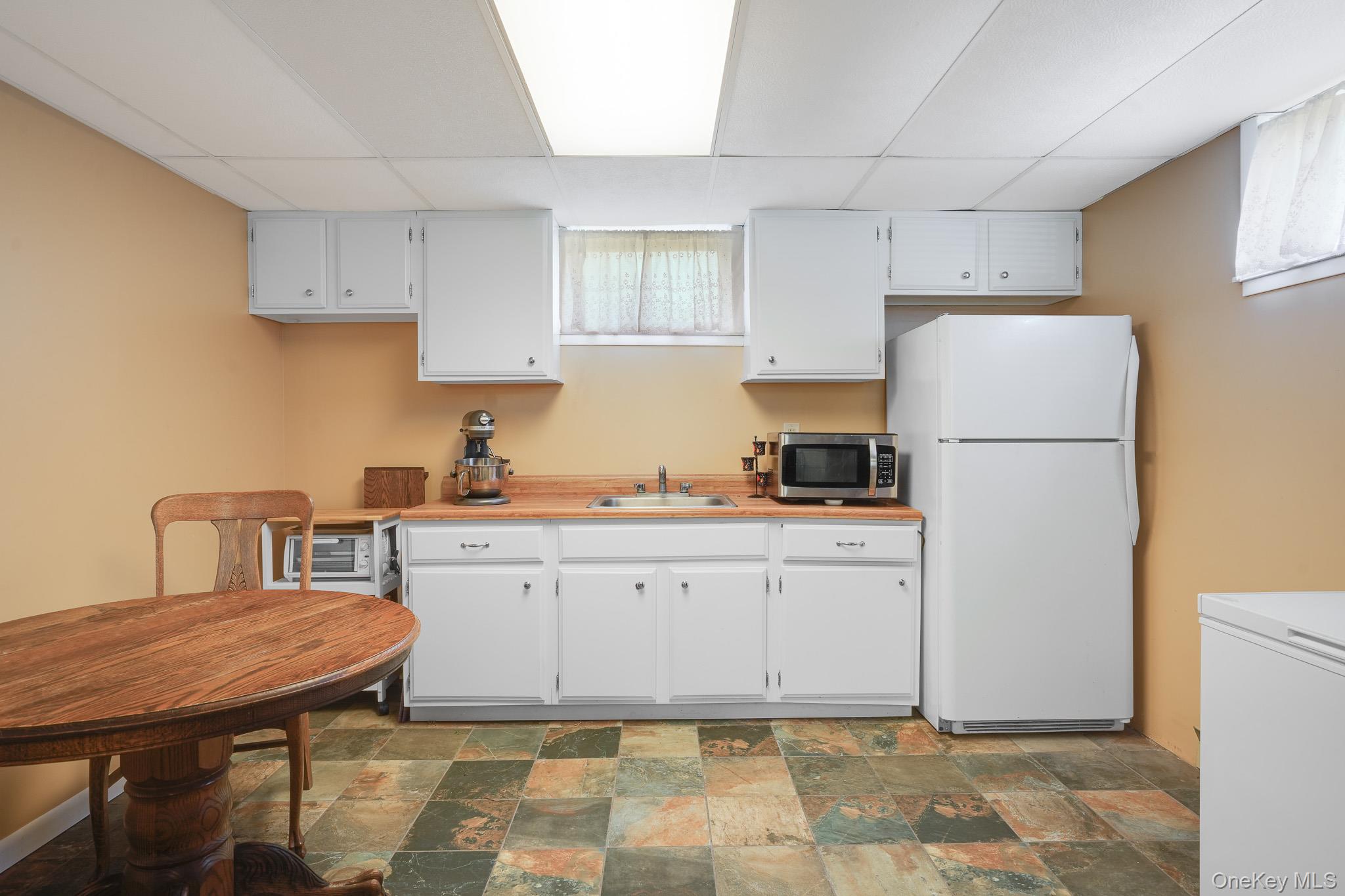 12 Golden Way Property Photo 15