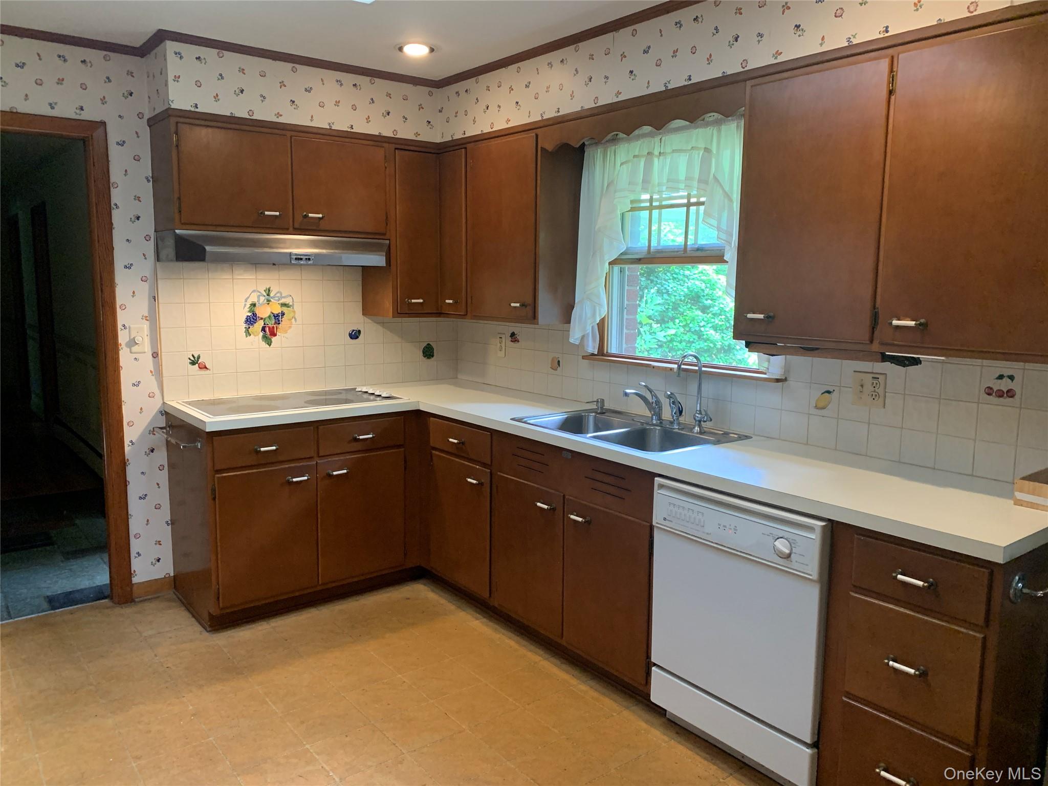 9 Dogwood Hill Road Property Photo 11