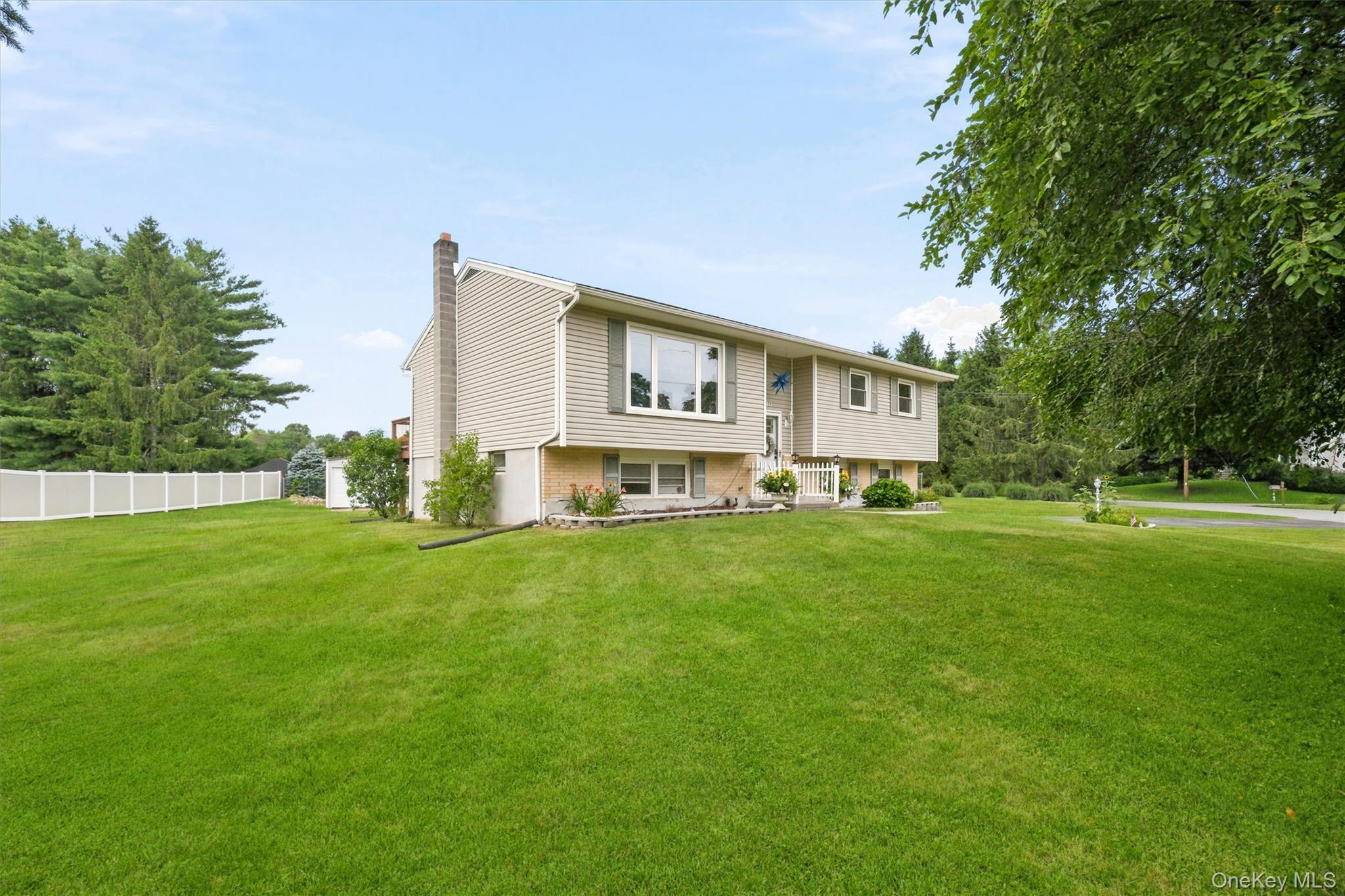 40 Long Meadow Drive Property Photo 2
