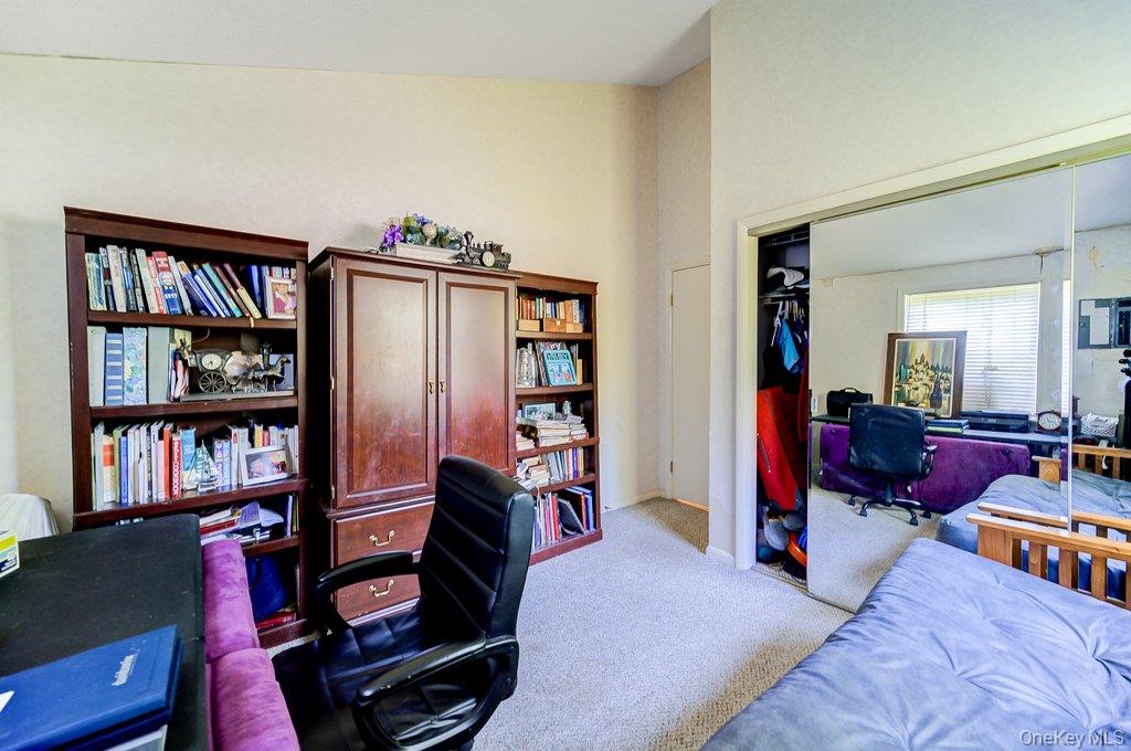 6 Racine Court Property Photo 15