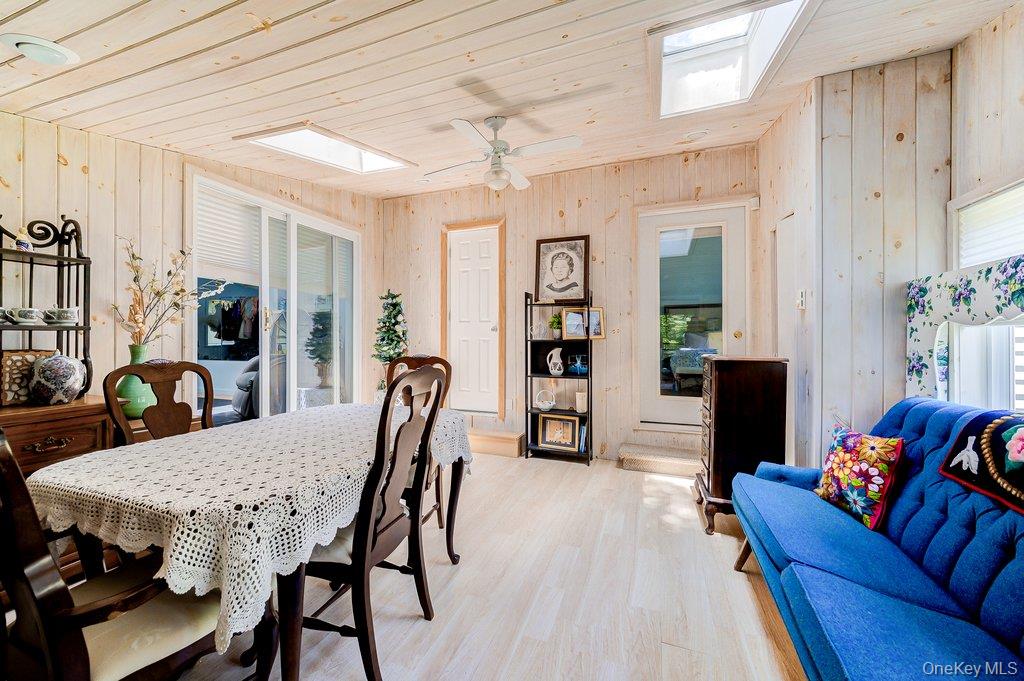 6 Racine Court Property Photo 20