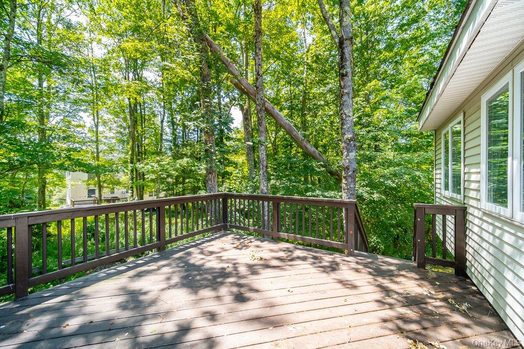6 Racine Court Property Photo 23
