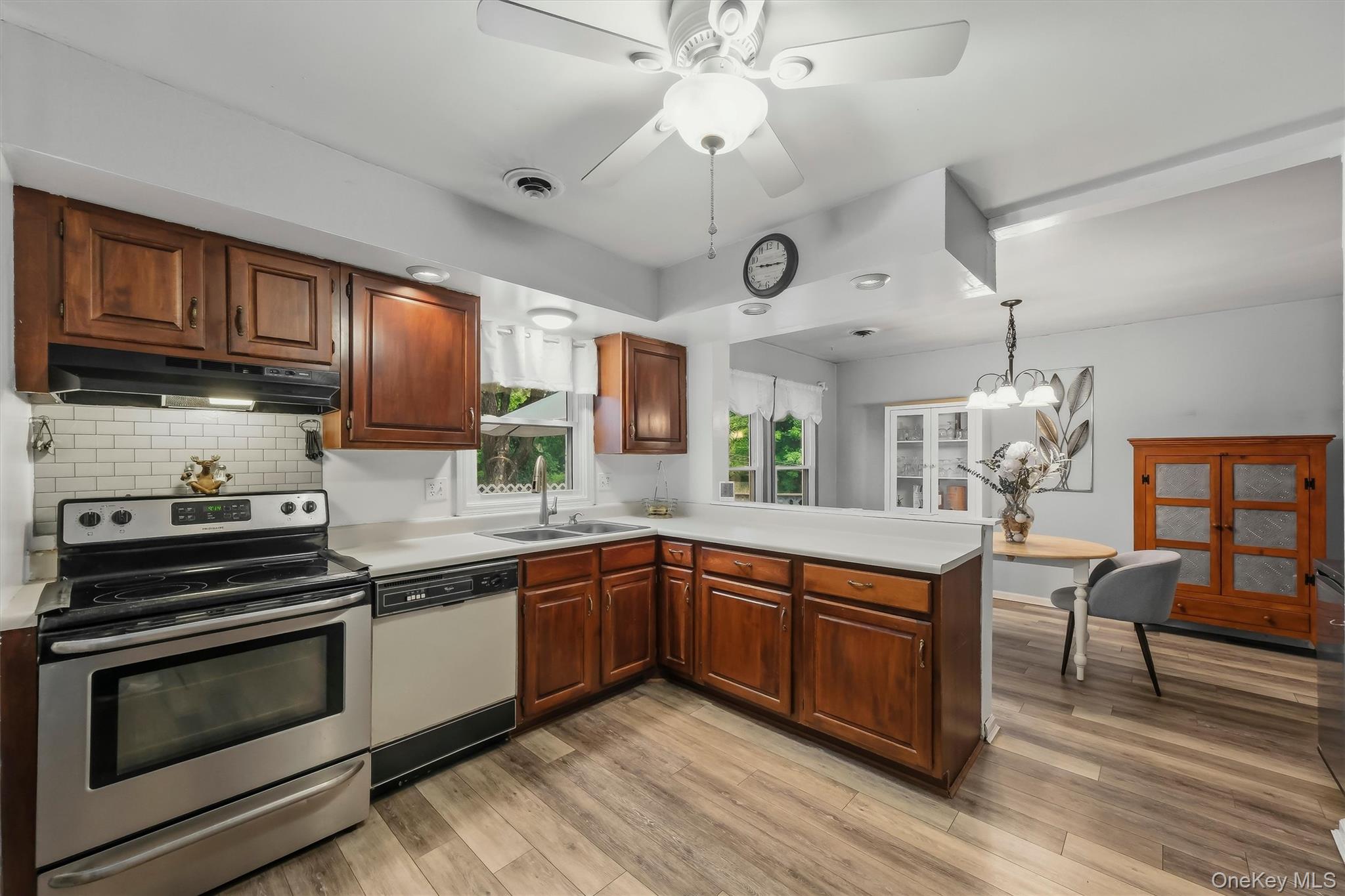 2 Summerset Drive Property Photo 18