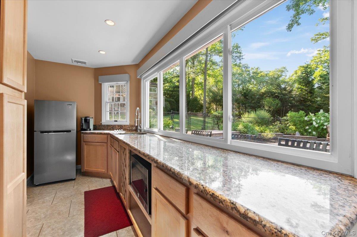 96 Plainview Road Property Photo 30