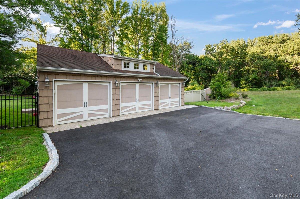 96 Plainview Road Property Photo 35
