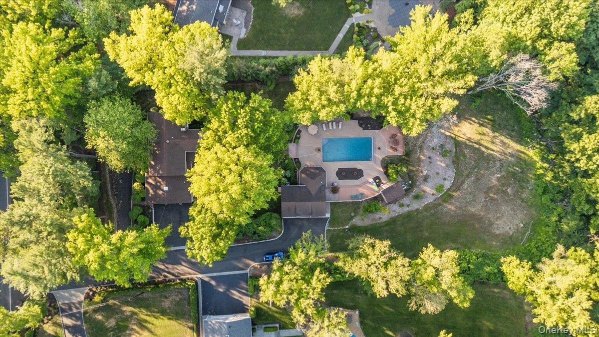 96 Plainview Road Property Photo 37