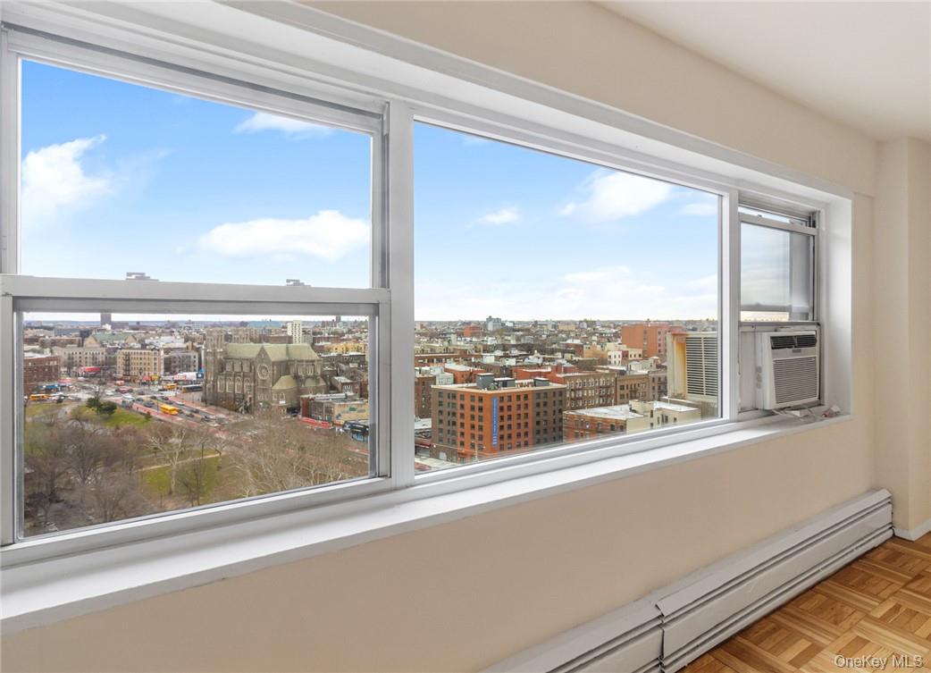 1 Fordham Hill Oval 16h Property Photo 5
