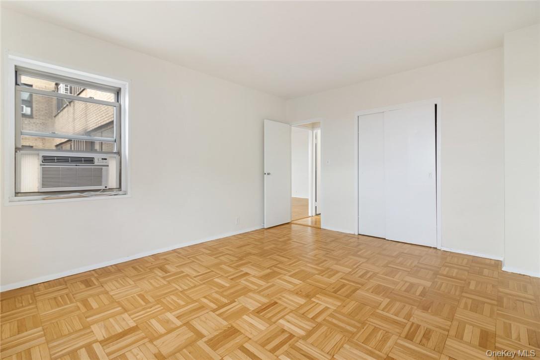 1 Fordham Hill Oval 16h Property Photo 13