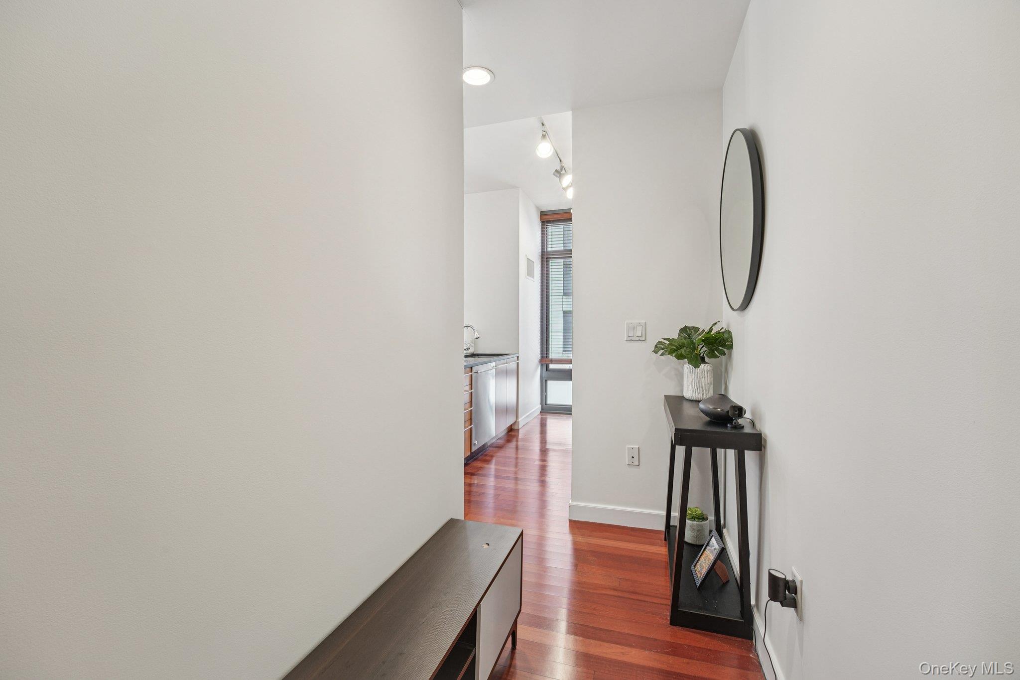 25 City Place 4b Property Photo 5