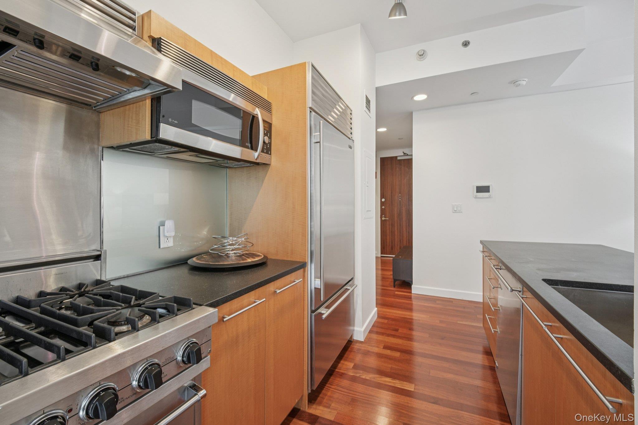 25 City Place 4b Property Photo 19