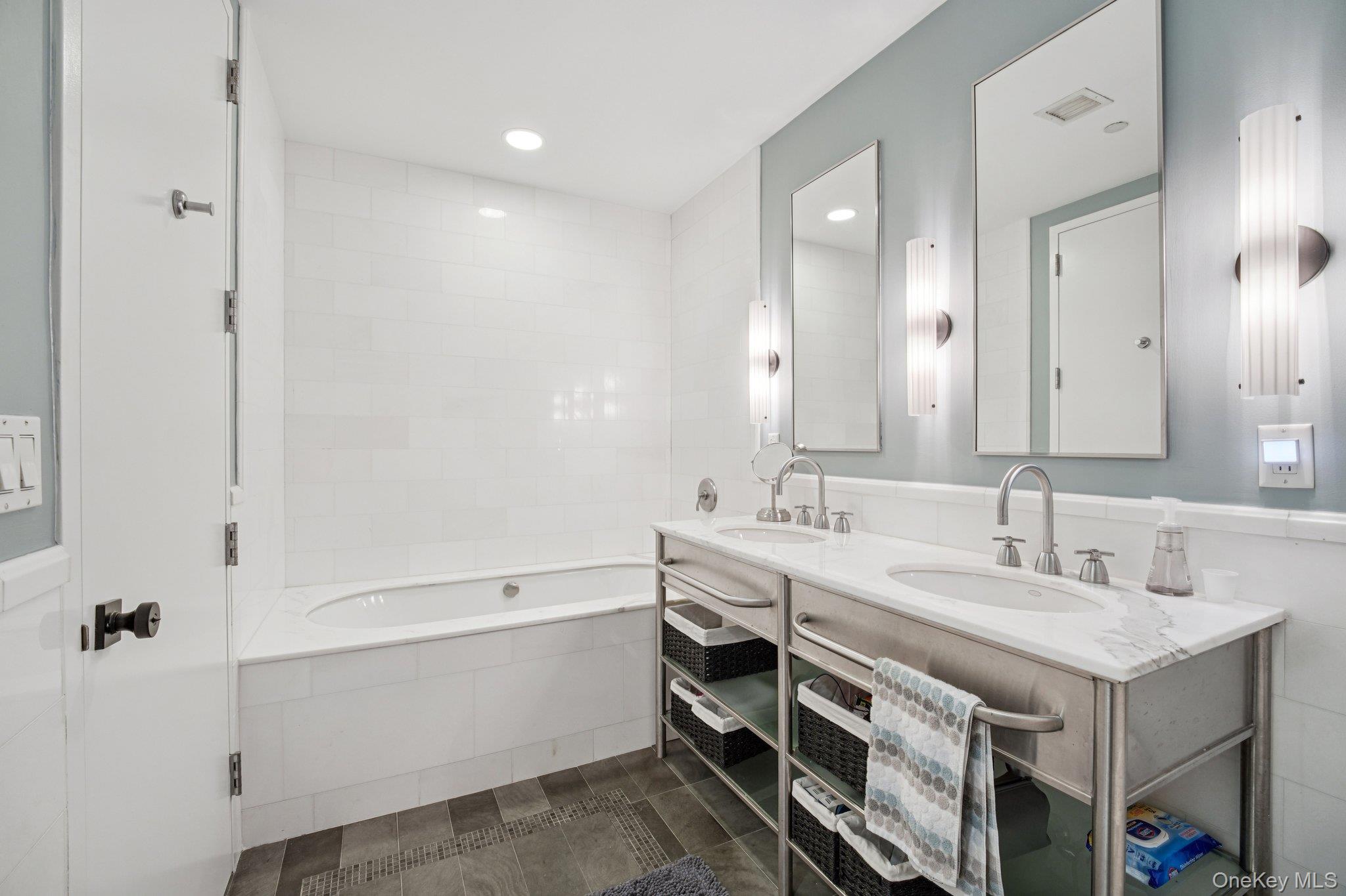 25 City Place 4b Property Photo 21