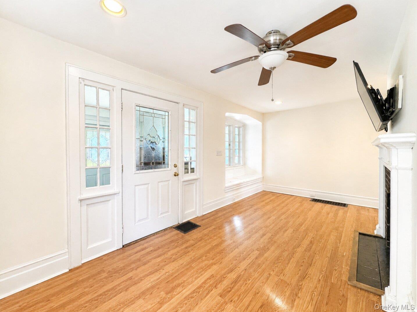 113 Rhodes Street Property Photo 4