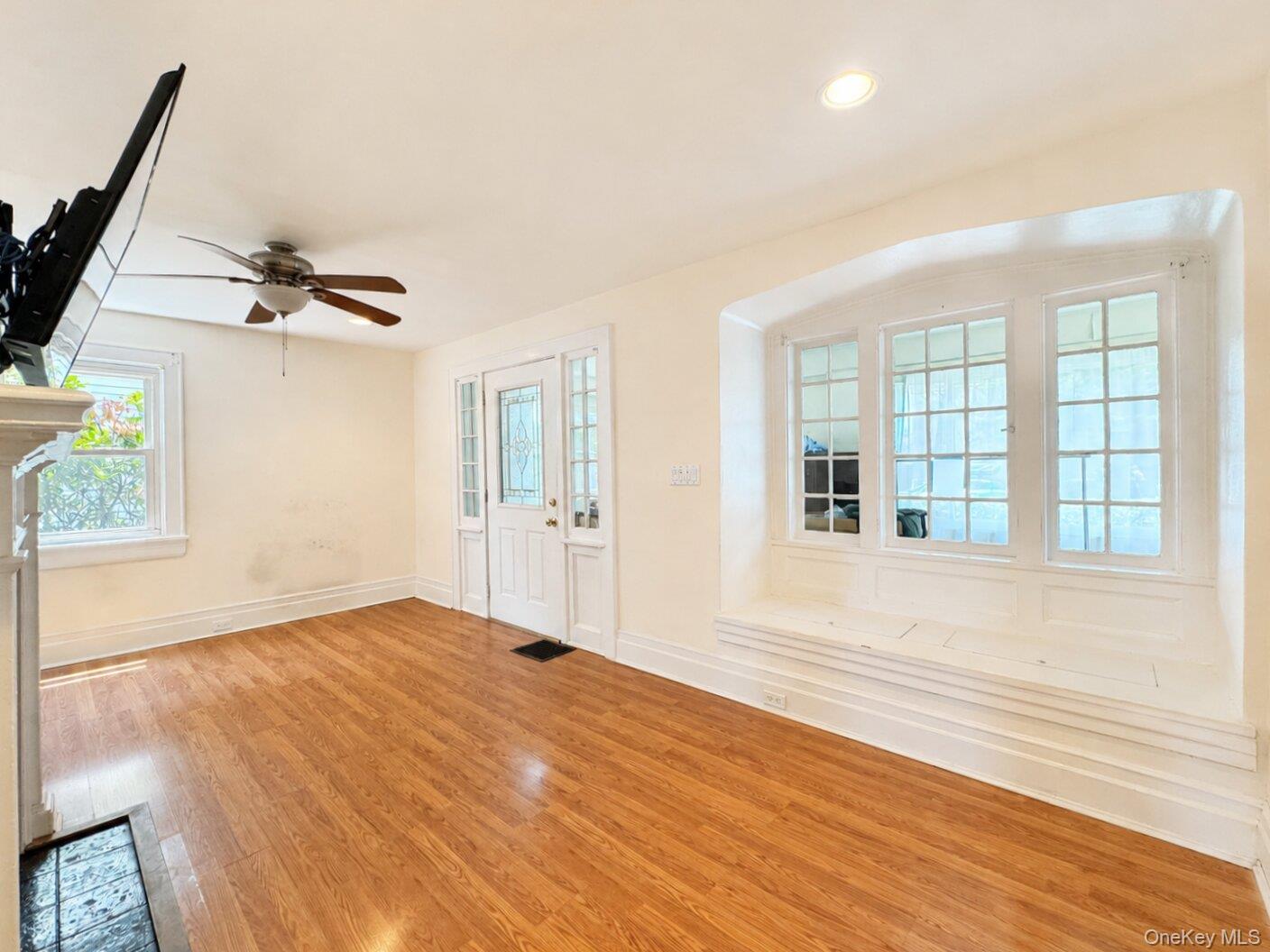 113 Rhodes Street Property Photo 6
